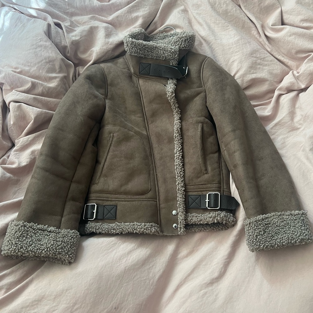 Zara Suede Aviator Jacket with Sherpa Lining XS